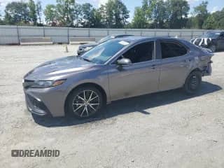 2024 Toyota Camry SE with VIN 4T1G11AKXRU211435, listed as a Copart auction lot 66386035 with 52,115 mi miles and Salvage title. Bid and sale history available at DreamBid. Image 1.