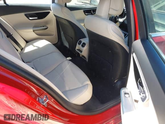 2024 Mercedes-Benz C 300 с VIN W1KAF4HB2RR236003, выставлен на аукционе IAAI как лот 42913216 с пробегом 5 814 миль миль и . История ставок и продаж доступна на DreamBid. Изображение 8.