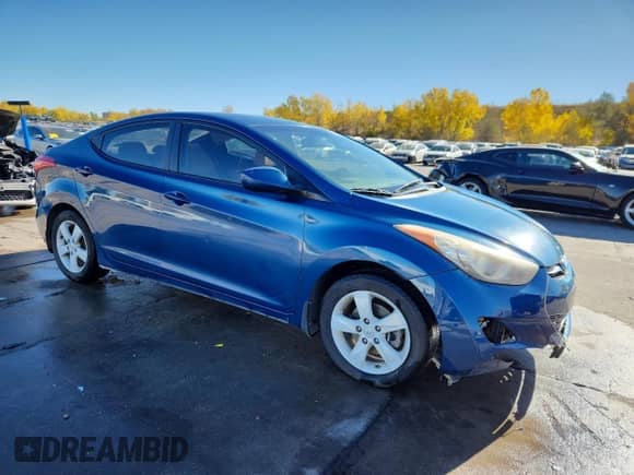 2013 Hyundai Elantra GLS z VIN KMHDH4AE4DU973825, wystawiony jako Copart lot #87290095 z przebiegiem 170 356 mil mil oraz Szkoda całkowita • Salvage title. Historia ofert i sprzedaży dostępna na DreamBid. Obrazek 4.