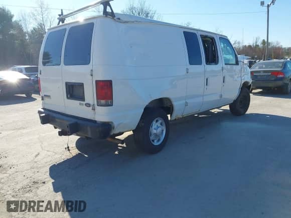 2010 Ford Econoline Cargo Commercial с VIN 1FTNE2EW0ADA38872, выставлен на аукционе IAAI как лот 42037110 с пробегом 195 594 миль миль и . История ставок и продаж доступна на DreamBid. Изображение 4.