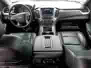 2019 Chevrolet Tahoe LT с VIN 1GNSKBKC5KR285001, выставлен на аукционе Copart как лот 68618185 с пробегом 150 743 миль миль и Списание • Salvage title. История ставок и продаж доступна на DreamBid. Изображение 8.