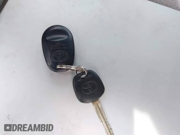 2005 Toyota Sienna LE с VIN 5TDBA23C05S042048, выставлен на аукционе IAAI как лот 42103029 с пробегом 254 690 миль миль и . История ставок и продаж доступна на DreamBid. Изображение 11.