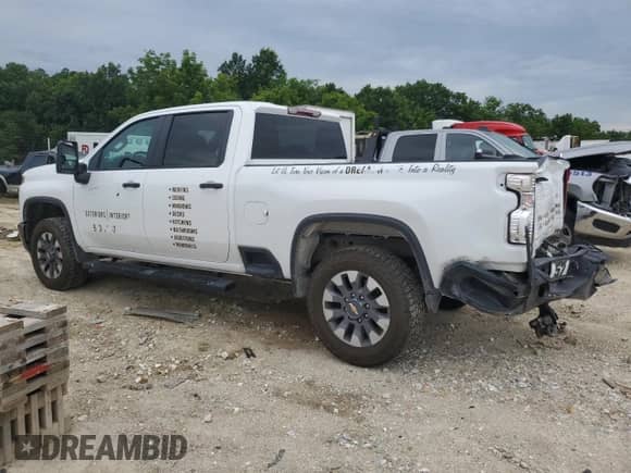 2024 Chevrolet Silverado 2500HD Work Truck с VIN 2GC4YLEYXR1168708, выставлен на аукционе Copart как лот 61971585 с пробегом 28 080 миль миль и Списание • Salvage title. История ставок и продаж доступна на DreamBid. Изображение 2.