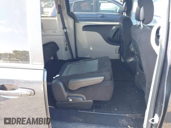 2014 Dodge Grand Caravan SXT с VIN 2C4RDGCG3ER266025, выставлен на аукционе IAAI как лот 43035949 с пробегом 160 306 миль миль и . История ставок и продаж доступна на DreamBid. Изображение 8.