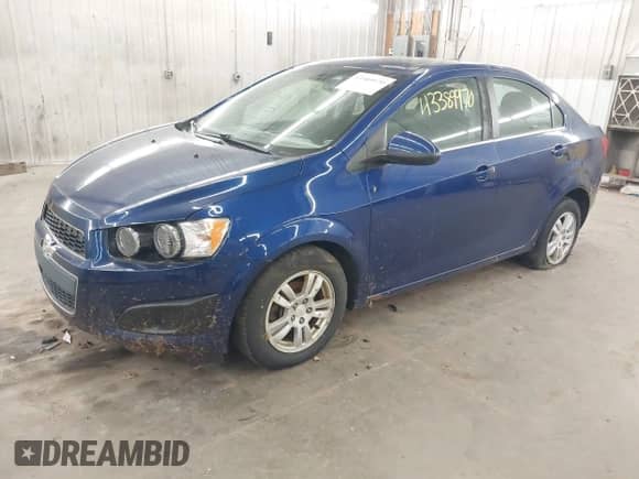 2013 Chevrolet Sonic LT с VIN 1G1JC5SB5D4248212, выставлен на аукционе IAAI как лот 43389970 с пробегом 101 254 миль миль и . История ставок и продаж доступна на DreamBid. Изображение 2.