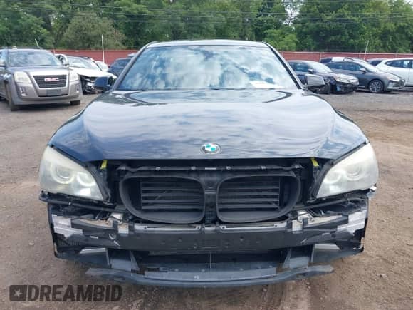 2012 BMW 7 Series 740Li with VIN WBAKB4C50CC575863, listed as a IAAI auction lot 42984687 with 102,302 mi miles and . Bid and sale history available at DreamBid. Image 13.