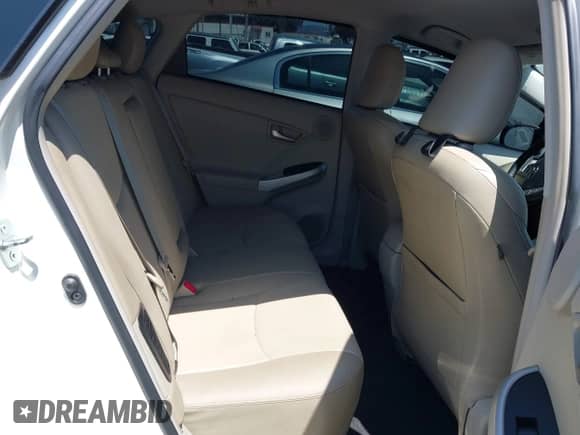 2015 Toyota Prius Four z VIN JTDKN3DU3F0484750, wystawiony jako IAAI lot #42397909 z przebiegiem 100 295 mil mil oraz . Historia ofert i sprzedaży dostępna na DreamBid. Obrazek 8.