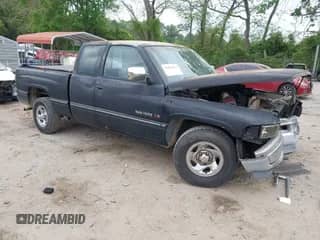 1995 Dodge 1500 with VIN 3B7HC13Y2SM187601, listed as a IAAI auction lot 42091409 with 204,902 mi miles and . Bid and sale history available at DreamBid. Image 1.