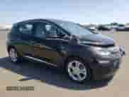 2018 Chevrolet Bolt EV LT z VIN 1G1FW6S0XJ4137538, wystawiony jako Copart lot #48070313 z przebiegiem 48 386 mil mil oraz . Historia ofert i sprzedaży dostępna na DreamBid. Obrazek 4.