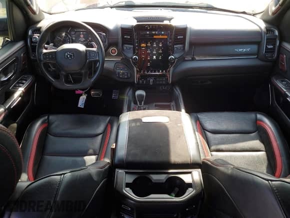 2022 Ram 1500 TRX z VIN 1C6SRFU96NN151419, wystawiony jako Copart lot #70125925 z przebiegiem 76 407 mil mil oraz Szkoda całkowita • Salvage title. Historia ofert i sprzedaży dostępna na DreamBid. Obrazek 8.