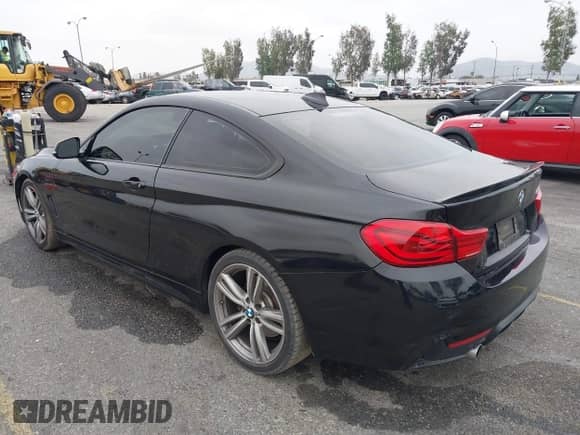2018 BMW 4 Series 440i с VIN WBA4W7C50JAB87722, выставлен на аукционе IAAI как лот 42025149 с пробегом 59 157 миль миль и . История ставок и продаж доступна на DreamBid. Изображение 3.