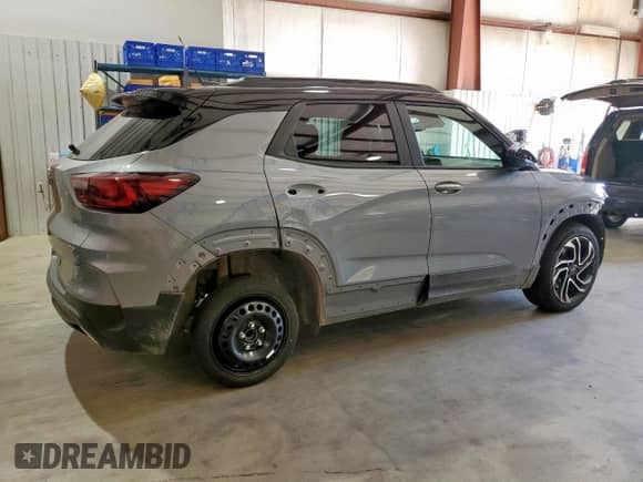 2025 Chevrolet TrailBlazer RS с VIN KL79MTSL0SB144673, выставлен на аукционе Copart как лот 68652435 с пробегом 6 991 миль миль и Списание • Salvage title. История ставок и продаж доступна на DreamBid. Изображение 3.