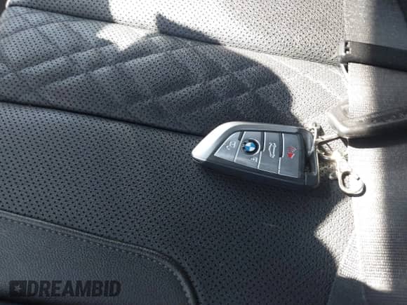 2021 BMW 5 Series 540i xDrive with VIN WBA73BJ0XMWX05467, listed as a IAAI auction lot 42543462 with 73,968 mi miles and . Bid and sale history available at DreamBid. Image 11.