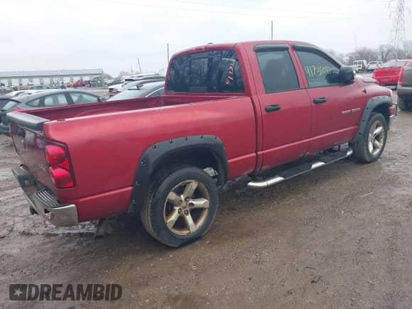 2007 Dodge 1500 SLT с VIN 1D7HU18P27S210568, выставлен на аукционе IAAI как лот 41736081 с пробегом 154 970 миль миль и . История ставок и продаж доступна на DreamBid. Изображение 4.