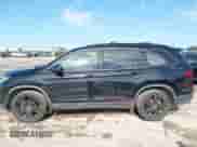 2020 Honda Pilot Black Edition z VIN 5FNYF6H71LB039742, wystawiony jako IAAI lot #42099838 z przebiegiem 62 830 mil mil oraz . Historia ofert i sprzedaży dostępna na DreamBid. Obrazek 14.