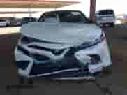 2022 Toyota Camry Hybrid XSE с VIN 4T1K31AK8NU040859, выставлен на аукционе IAAI как лот 42444007 с пробегом 97 430 миль миль и . История ставок и продаж доступна на DreamBid. Изображение 6.