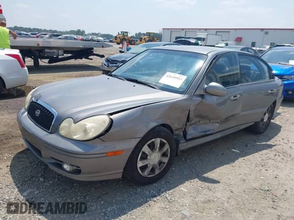 2004 Hyundai Sonata z VIN KMHWF25SX4A033243, wystawiony jako IAAI lot #42610903 z przebiegiem 162 967 mil mil oraz . Historia ofert i sprzedaży dostępna na DreamBid. Obrazek 17.