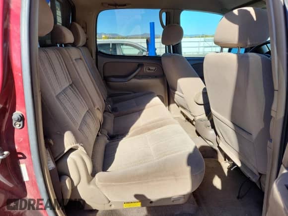 2004 Toyota Tundra SR5 с VIN 5TBDT44124S438114, выставлен на аукционе Copart как лот 87471285 с пробегом 357 639 миль миль и Чистый • Clean title. История ставок и продаж доступна на DreamBid. Изображение 10.