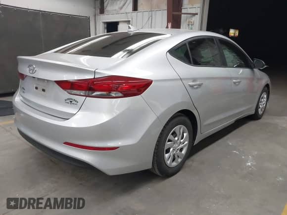 2018 Hyundai Elantra SE with VIN 5NPD74LF9JH402642, listed as a IAAI auction lot 43211321 with 47,192 mi miles and . Bid and sale history available at DreamBid. Image 4.