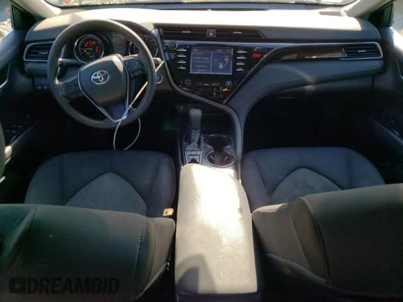 2019 Toyota Camry Hybrid LE z VIN 4T1B31HK9KU512469, wystawiony jako Copart lot #85112345 z przebiegiem 83 416 mil mil oraz Szkoda całkowita • Salvage title. Historia ofert i sprzedaży dostępna na DreamBid. Obrazek 8.