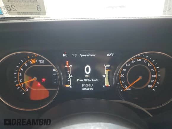 2022 Jeep Wrangler Unlimited Sahara с VIN 1C4HJXEN0NW265454, выставлен на аукционе Copart как лот 62191245 с пробегом 36 550 миль миль и Списание • Salvage title. История ставок и продаж доступна на DreamBid. Изображение 9.