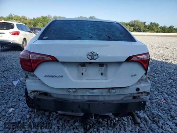 2019 Toyota Corolla XLE z VIN 5YFBURHE8KP909761, wystawiony jako Copart lot #54920985 z przebiegiem 65 600 mil mil oraz Szkoda całkowita • Salvage title. Historia ofert i sprzedaży dostępna na DreamBid. Obrazek 6.
