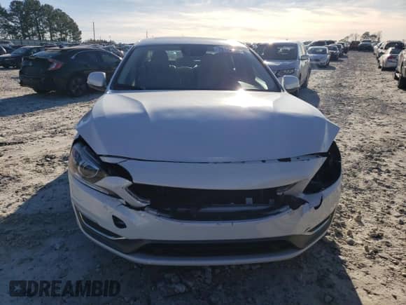 2018 Volvo S60 Inscription Platinum с VIN LYV402HMXJB173940, выставлен на аукционе Copart как лот 79172763 с пробегом 84 912 миль миль и . История ставок и продаж доступна на DreamBid. Изображение 5.