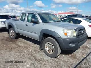 2009 Toyota Tacoma z VIN 5TEUX42N49Z640383, wystawiony jako IAAI lot #43307796 z przebiegiem 265 528 mil mil oraz . Historia ofert i sprzedaży dostępna na DreamBid. Obrazek 1.