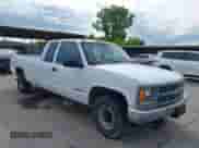 1996 Chevrolet Silverado 2500 с VIN 1GCGC29R2TE200856, выставлен на аукционе IAAI как лот 42471785 с пробегом 288 758 миль миль и . История ставок и продаж доступна на DreamBid. Изображение 1.