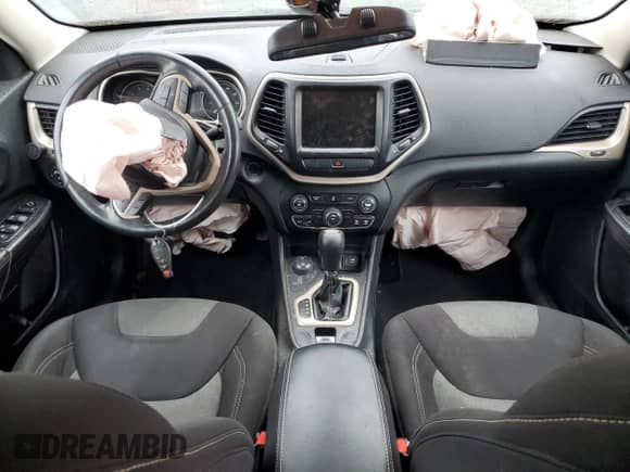 2014 Jeep Cherokee Latitude с VIN 1C4PJMCB8EW320249, выставлен на аукционе Copart как лот 81738235 с пробегом 164 116 миль миль и Чистый • Clean title. История ставок и продаж доступна на DreamBid. Изображение 8.