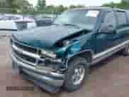 1995 Chevrolet Suburban with VIN 1GNEC16K3SJ381424, listed as a IAAI auction lot 42300584 with 128,745 mi miles and . Bid and sale history available at DreamBid. Image 6.