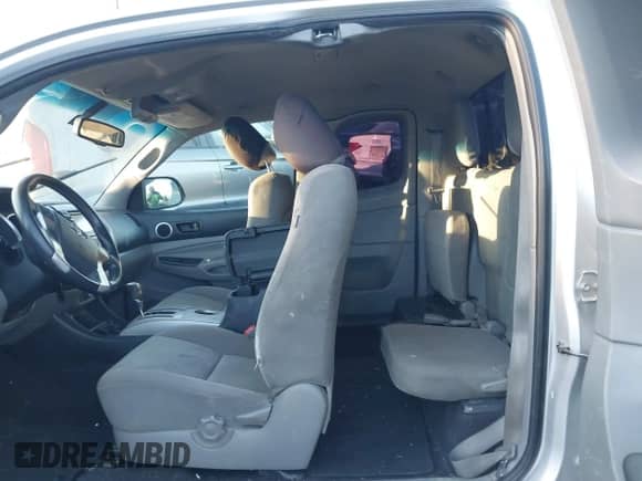 2013 Toyota Tacoma PreRunner z VIN 5TFTX4GN8DX023413, wystawiony jako IAAI lot #43116107 z przebiegiem 222 636 mil mil oraz . Historia ofert i sprzedaży dostępna na DreamBid. Obrazek 8.