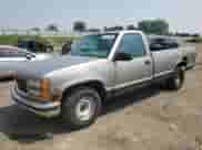 1998 GMC Sierra 1500 z VIN 1GTEC14M4WZ536003, wystawiony jako Copart lot #60216305 z przebiegiem 2 024 443 mil mil oraz Czysty tytuł • Clean title. Historia ofert i sprzedaży dostępna na DreamBid. Obrazek 1.