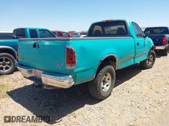1997 Ford F-150 с VIN 1FTDF17W4VKC36310, выставлен на аукционе IAAI как лот 42888972 с пробегом 336 420 миль миль и . История ставок и продаж доступна на DreamBid. Изображение 4.