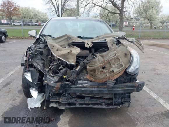 2011 Hyundai Elantra GLS с VIN 5NPDH4AE7BH053702, выставлен на аукционе IAAI как лот 41997920 с пробегом 124 931 миль миль и . История ставок и продаж доступна на DreamBid. Изображение 6.