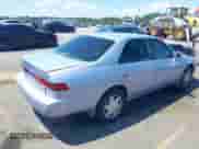 1997 Toyota Camry LE z VIN JT2BF22K2V0021868, wystawiony jako IAAI lot #43070012 z przebiegiem 128 808 mil mil oraz . Historia ofert i sprzedaży dostępna na DreamBid. Obrazek 4.