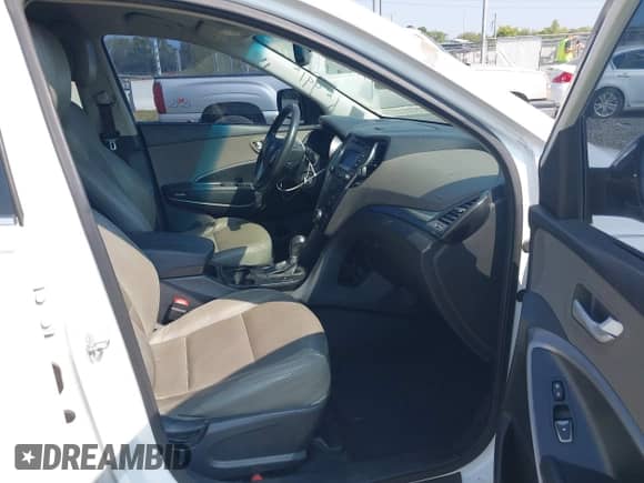 2014 Hyundai Santa Fe с VIN 5XYZU3LB5EG193418, выставлен на аукционе IAAI как лот 43197768 с пробегом 223 746 миль миль и . История ставок и продаж доступна на DreamBid. Изображение 5.
