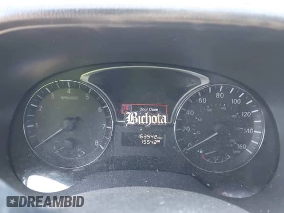 2014 Nissan Pathfinder S with VIN 5N1AR2MN3EC664158, listed as a IAAI auction lot 42239865 with 163,542 mi miles and . Bid and sale history available at DreamBid. Image 7.