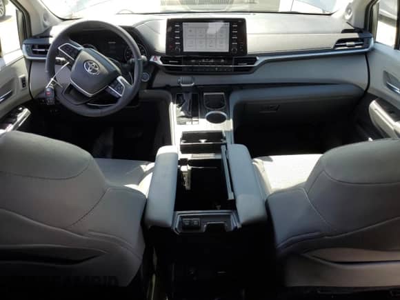 2024 Toyota Sienna Limited с VIN 5TDZRKEC1RS187559, выставлен на аукционе Copart как лот 67304034 с пробегом 17 947 миль миль и Списание • Salvage title. История ставок и продаж доступна на DreamBid. Изображение 8.