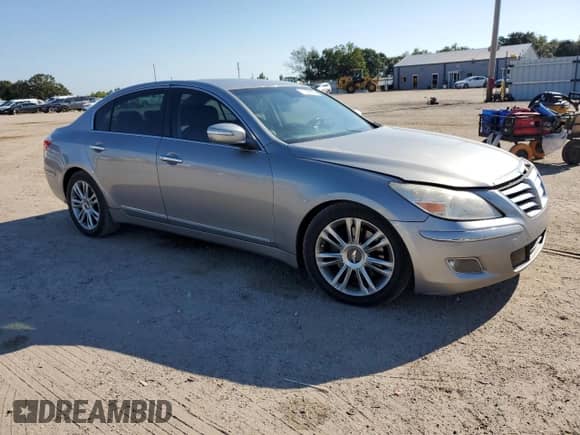 2010 Hyundai Genesis with VIN KMHGC4DF2AU072545, listed as a Copart auction lot 71168535 with 113,601 mi miles and Salvage title. Bid and sale history available at DreamBid. Image 4.
