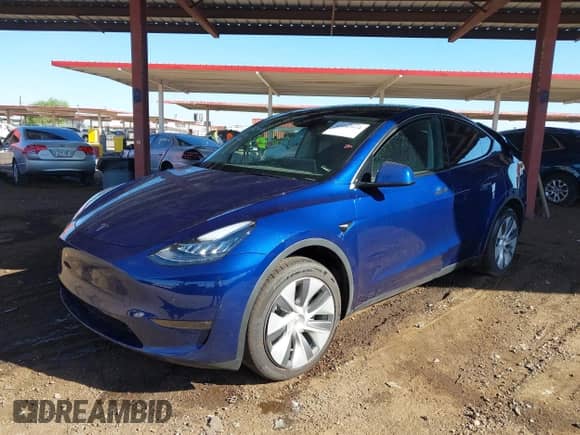 2023 Tesla Model Y Long Range с VIN 7SAYGDEE2PA135339, выставлен на аукционе IAAI как лот 43162574 с пробегом 13 900 миль миль и . История ставок и продаж доступна на DreamBid. Изображение 16.
