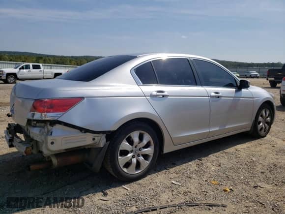 2009 Honda Accord LX with VIN 1HGCP26309A091737, listed as a Copart auction lot 82026485 with 200,775 mi miles and Salvage title. Bid and sale history available at DreamBid. Image 3.
