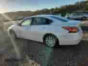 2015 Nissan Altima SL with VIN 1N4AL3AP9FN318502, listed as a Copart auction lot 86129575 with 193,702 mi miles and Salvage title. Bid and sale history available at DreamBid. Image 2.