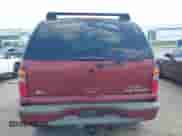 2003 Chevrolet Tahoe Z71 с VIN 1GNEK13Z73R253680, выставлен на аукционе IAAI как лот 43311713 с пробегом 265 386 миль миль и . История ставок и продаж доступна на DreamBid. Изображение 16.