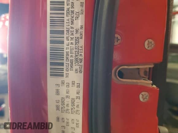 2018 Ram 1500 Express z VIN 1C6RR7KG3JS179356, wystawiony jako Copart lot #67902425 z przebiegiem Nie podano mil oraz Szkoda całkowita • Salvage title. Historia ofert i sprzedaży dostępna na DreamBid. Obrazek 13.