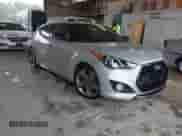 2013 Hyundai Veloster Turbo с VIN KMHTC6AE6DU079671, выставлен на аукционе IAAI как лот 43577765 с пробегом 139 477 миль миль и . История ставок и продаж доступна на DreamBid. Изображение 1.
