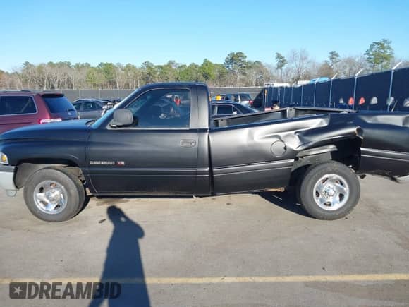 1998 Dodge 1500 с VIN 1B7HC16X9WS675802, выставлен на аукционе IAAI как лот 41588459 с пробегом 202 867 миль миль и . История ставок и продаж доступна на DreamBid. Изображение 14.