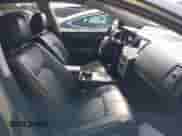 2009 Nissan Murano SL z VIN JN8AZ18U09W006418, wystawiony jako IAAI lot #42889168 z przebiegiem 233 809 mil mil oraz . Historia ofert i sprzedaży dostępna na DreamBid. Obrazek 5.