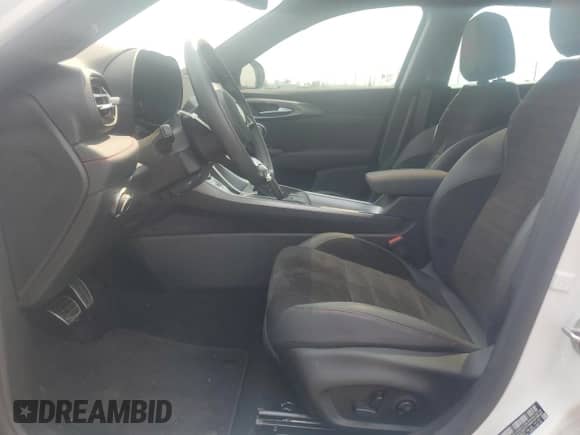 2024 Dodge Hornet GT with VIN ZACNDFAN5R3A38037, listed as a Copart auction lot 66609445 with 11,812 mi miles and Salvage title. Bid and sale history available at DreamBid. Image 7.