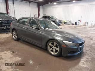 2013 BMW 3 Series 328i xDrive with VIN WBA3B3G55DNP38473, listed as a IAAI auction lot 41278450 with 130,495 mi miles and . Bid and sale history available at DreamBid. Image 1.